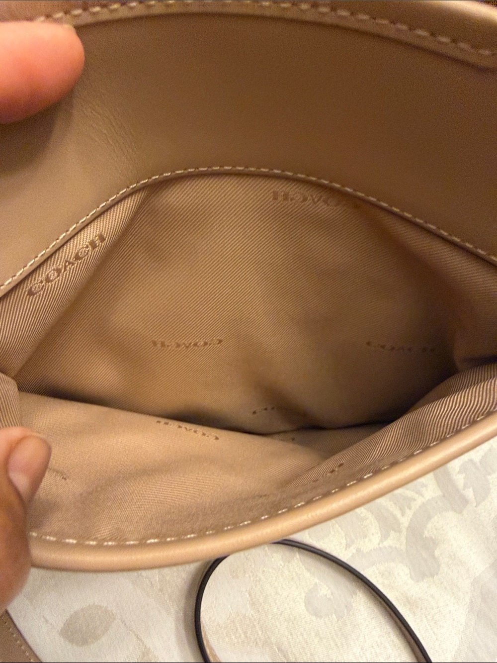 Coach NWT Canvas Crossbody Bag in Beige with Logo Coach Badge Kitt - Picture 8 of 13
